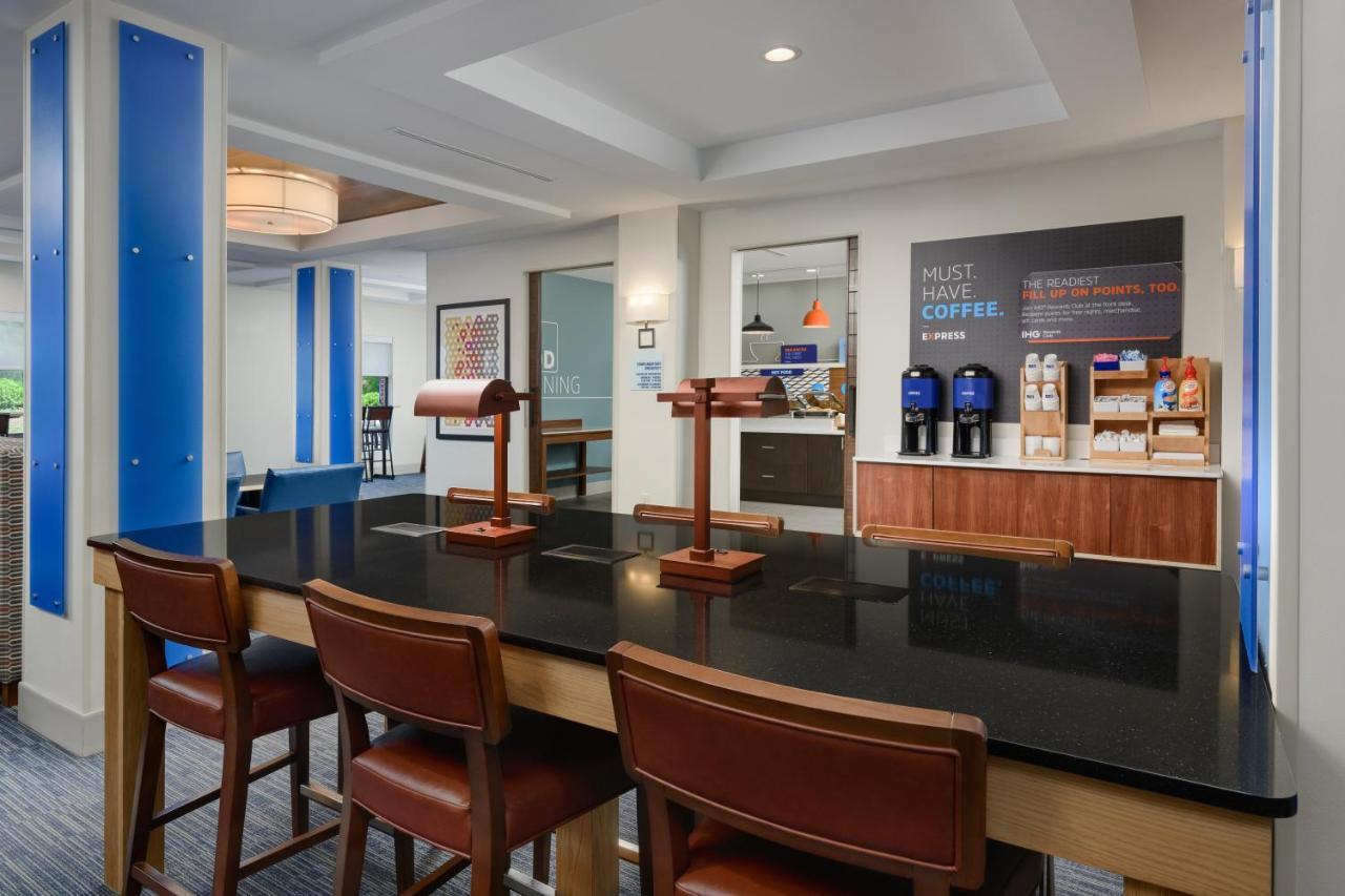 Holiday Inn Express - Tullahoma By Ihg Eksteriør billede